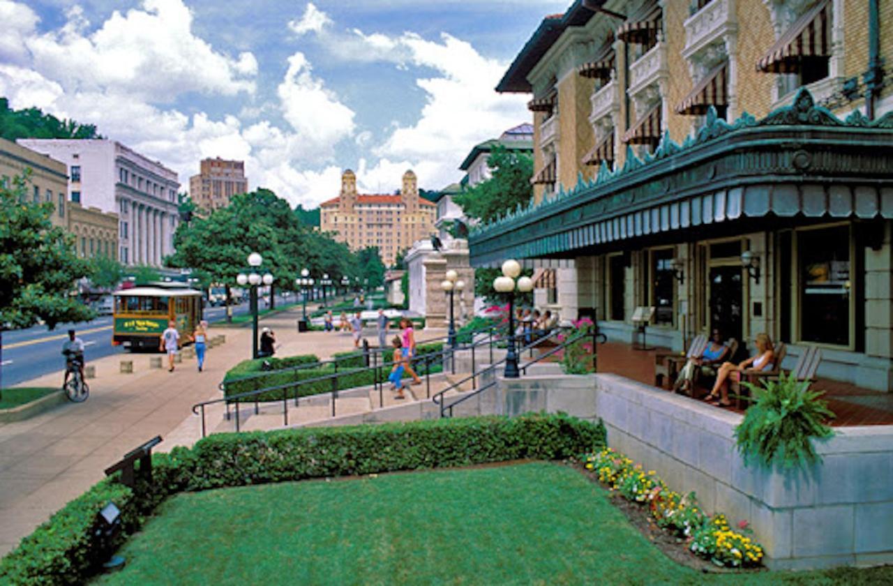The Hamilton - Lakefront & Studio Suites, Hot Springs Exteriér fotografie